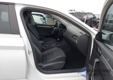 2021 Volkswagen Jetta 1.4T R-Line/1.4T S/1.4T Se из США, поврежденный, VIN 3VWC57BU8MM080221